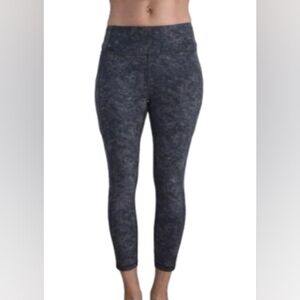 Lululemon Size 6 Invigorate Hi-Rise 23" Crop Leggings Dusty Lavender POCKETS EUC